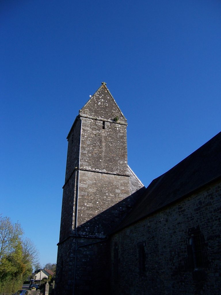 Saultchevreuil du Tronchet l'église